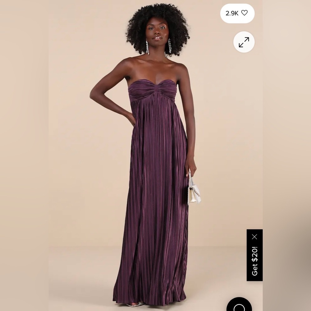 Lulu’s Whimsical Beauty Satin Plisse Strapless dress!